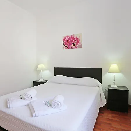 V - Seacliff Apartmán *