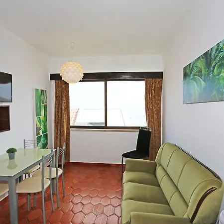 Apartment V - Seacliff