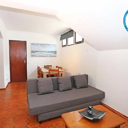 V - Seacliff Apartman *