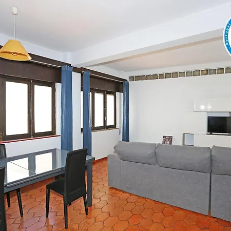 V - Seacliff Apartament