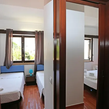 V - Seacliff Apartman *